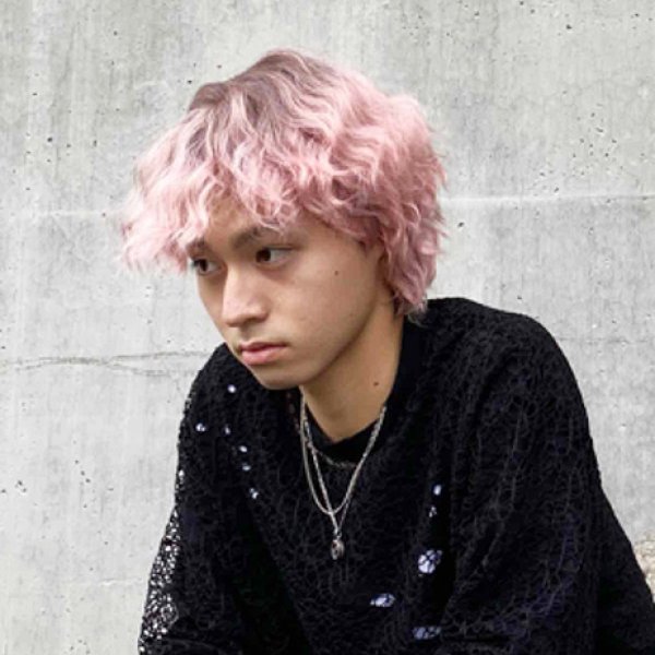 韓国風波巻きツイスパウルフショート【pink】 - AMEN.