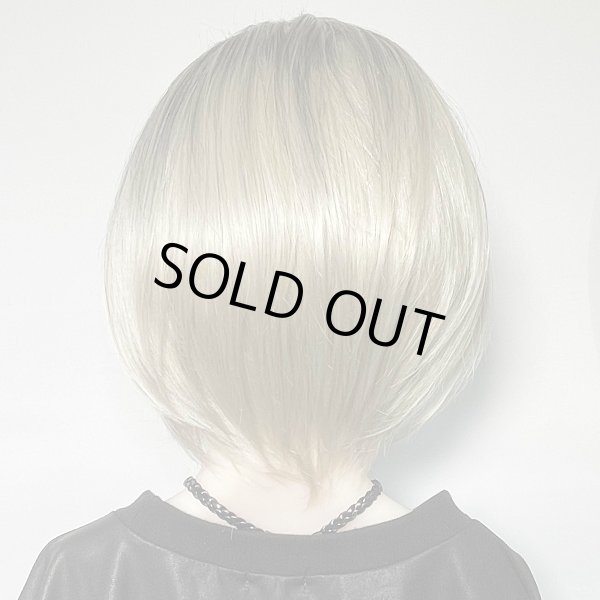 画像4: センターパートナチュラルハッシュカット 【white blonde】 (4)