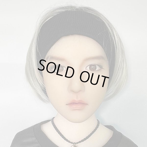 画像6: センターパートナチュラルハッシュカット 【white blonde】 (6)